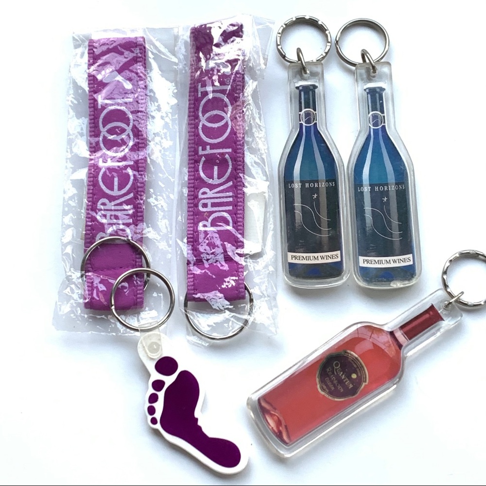 Vintage BAREFOOT Wine Advertising Keychains